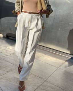 Rosie Huntington-Whiteley feet photo thumbnail