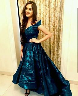 Jannat Zubair Rahmani feet photo thumbnail
