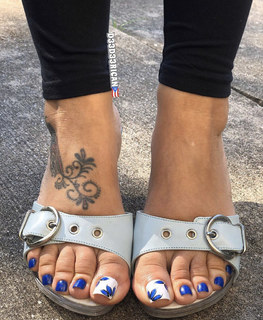 Deedee Rican feet photo thumbnail