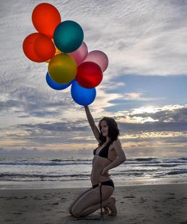Juliette Lewis feet photo thumbnail