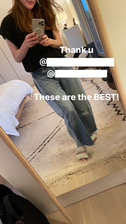 Julianne Moore feet photo thumbnail