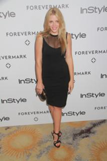Busy Philipps feet photo thumbnail
