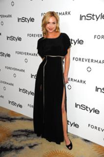 Arielle Kebbel feet photo thumbnail