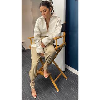 Erin Lim feet photo thumbnail
