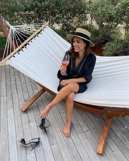 Caterina Balivo feet photo thumbnail