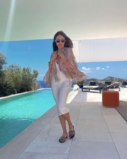 Xenia Tchoumitcheva feet photo thumbnail