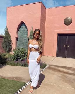 Kara Del Toro feet photo thumbnail