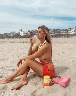 Kara Del Toro feet photo thumbnail