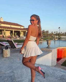 Kara Del Toro feet photo thumbnail