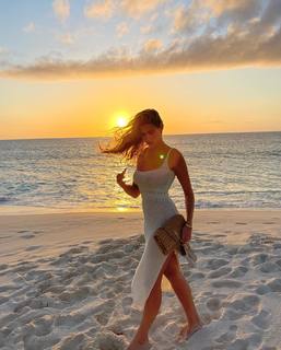 Kara Del Toro feet photo thumbnail