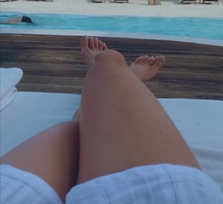Amanda Cerny feet photo thumbnail