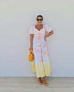 Paula Echevarría feet photo thumbnail