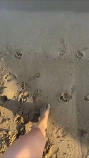Karolina Pisarek feet photo thumbnail