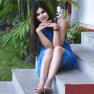Poonam Yadav feet photo 1