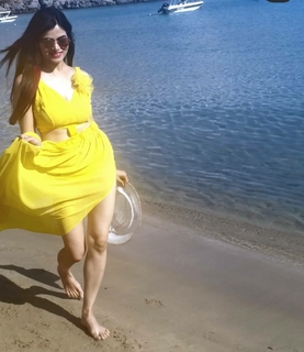 Poonam Yadav feet photo thumbnail