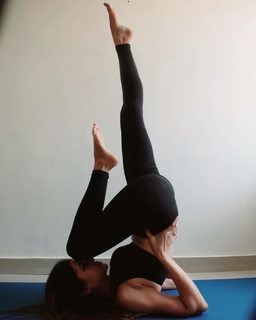 Poonam Yadav feet photo thumbnail