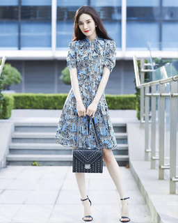 Mi Yang feet photo thumbnail