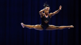 Simone Biles feet photo thumbnail