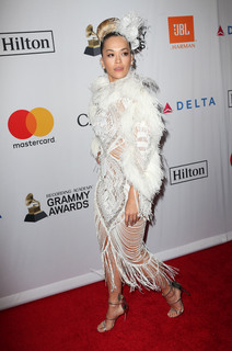 Rita Ora feet photo thumbnail