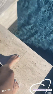 Katheryn Winnick feet photo thumbnail