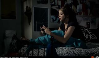 Sarah Hyland feet photo thumbnail