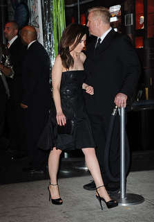Emilia Clarke feet photo thumbnail