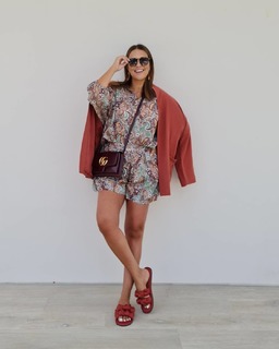 Paula Echevarría feet photo thumbnail