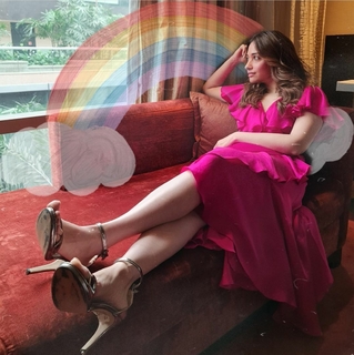 Tamannaah Bhatia feet photo thumbnail