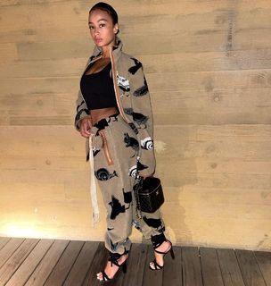 Draya Michele feet photo thumbnail