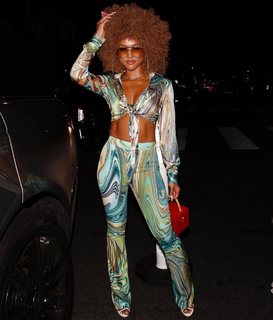 Karrueche Tran feet photo thumbnail