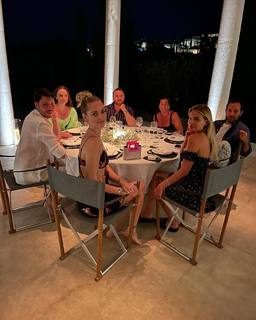 Chiara Ferragni feet photo thumbnail