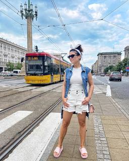 Katarzyna Cichopek feet photo thumbnail