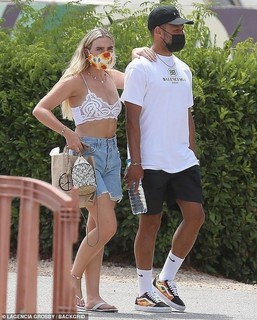 Perrie Edwards feet photo thumbnail