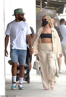Perrie Edwards feet photo thumbnail
