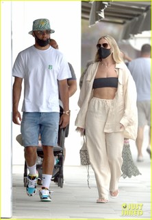 Perrie Edwards feet photo thumbnail