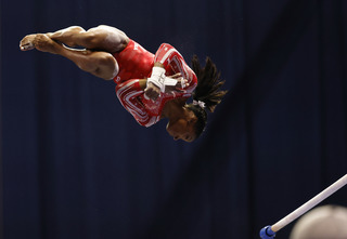 Simone Biles feet photo thumbnail