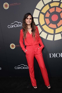 Jordana Brewster feet photo thumbnail