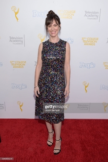Maggie Siff feet photo 3