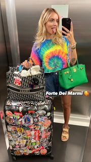 Chiara Ferragni feet photo thumbnail