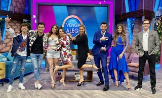 Cynthia Rodríguez feet photo thumbnail