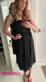 Mandy Moore feet photo thumbnail