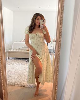 Imane Pokimane Anys feet photo thumbnail