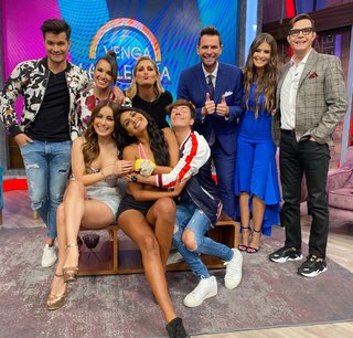 Cynthia Rodríguez feet photo thumbnail