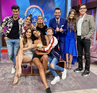 Vanessa Claudio feet photo thumbnail