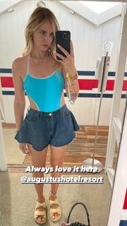 Chiara Ferragni feet photo thumbnail