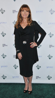Jane Seymour feet photo thumbnail