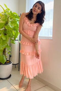 Kajal Aggarwal feet photo thumbnail