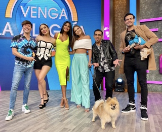 Cynthia Rodríguez feet photo thumbnail