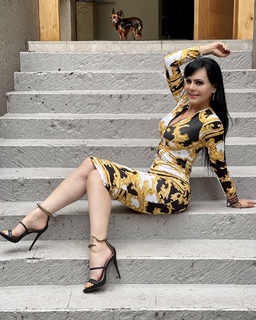 Maribel Guardia feet photo thumbnail