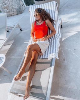Anna Lewandowska feet photo thumbnail